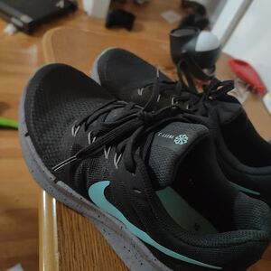 Nike Black and Teal Women's Sneakers